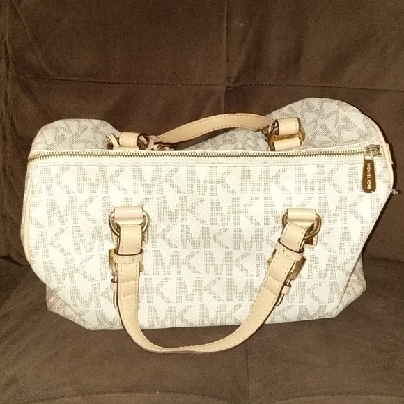 Michael Kors Handbag - Picture 4 of 6